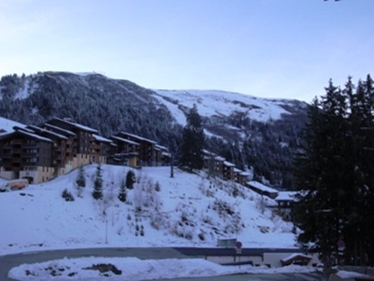 Crève Cœur : 2 pièces skis aux pieds, balcon sud-ouest - Photo 8