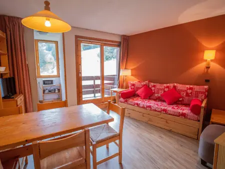 Location appartement à Valmorel, Charmant appartement 3 chambres avec balcon, proches des pistes et de lESF, animaux acceptés