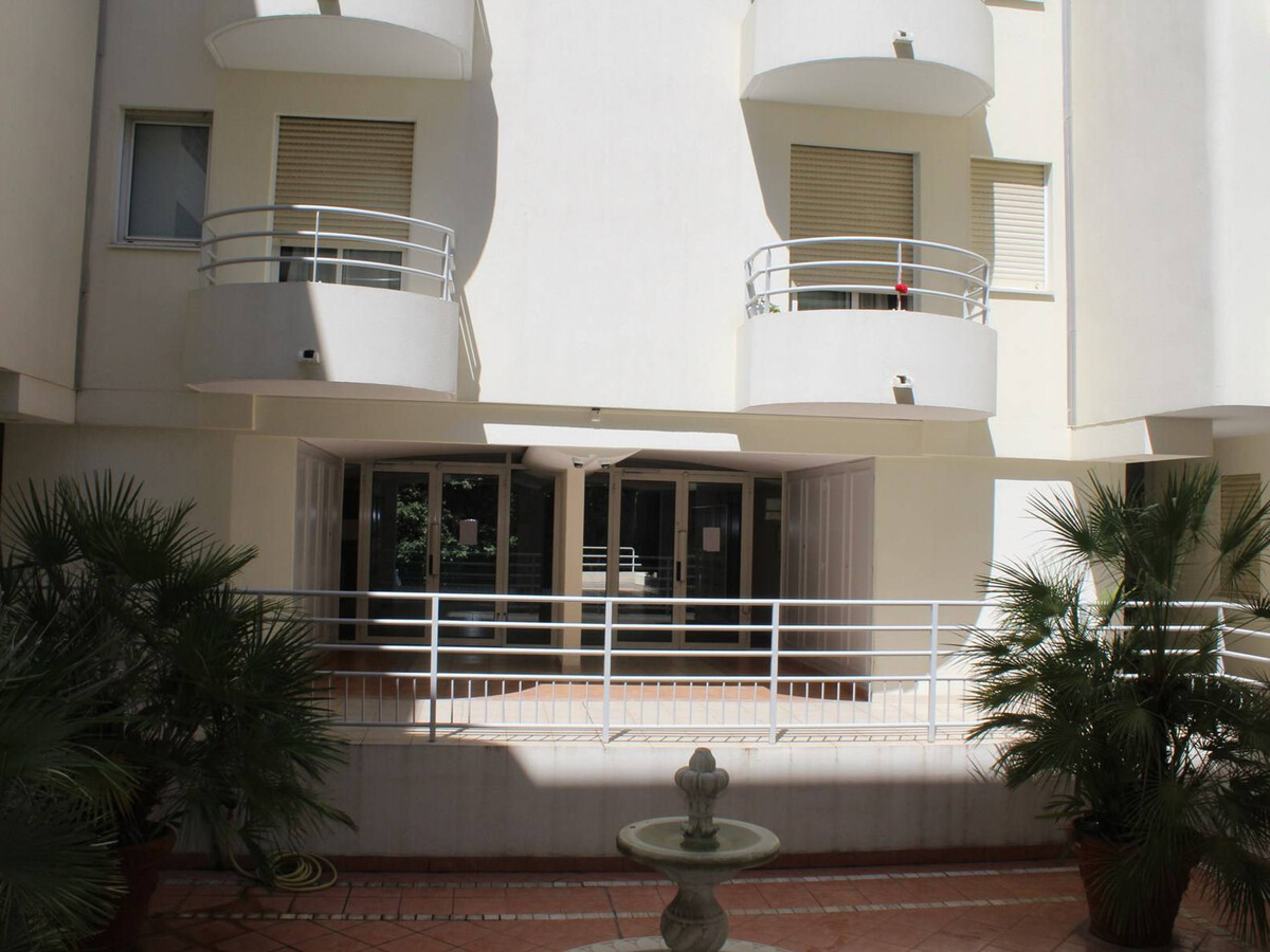 Appartement 3 pièces piscine, 15 min plage à Villeneuve-Loubet - Photo 3