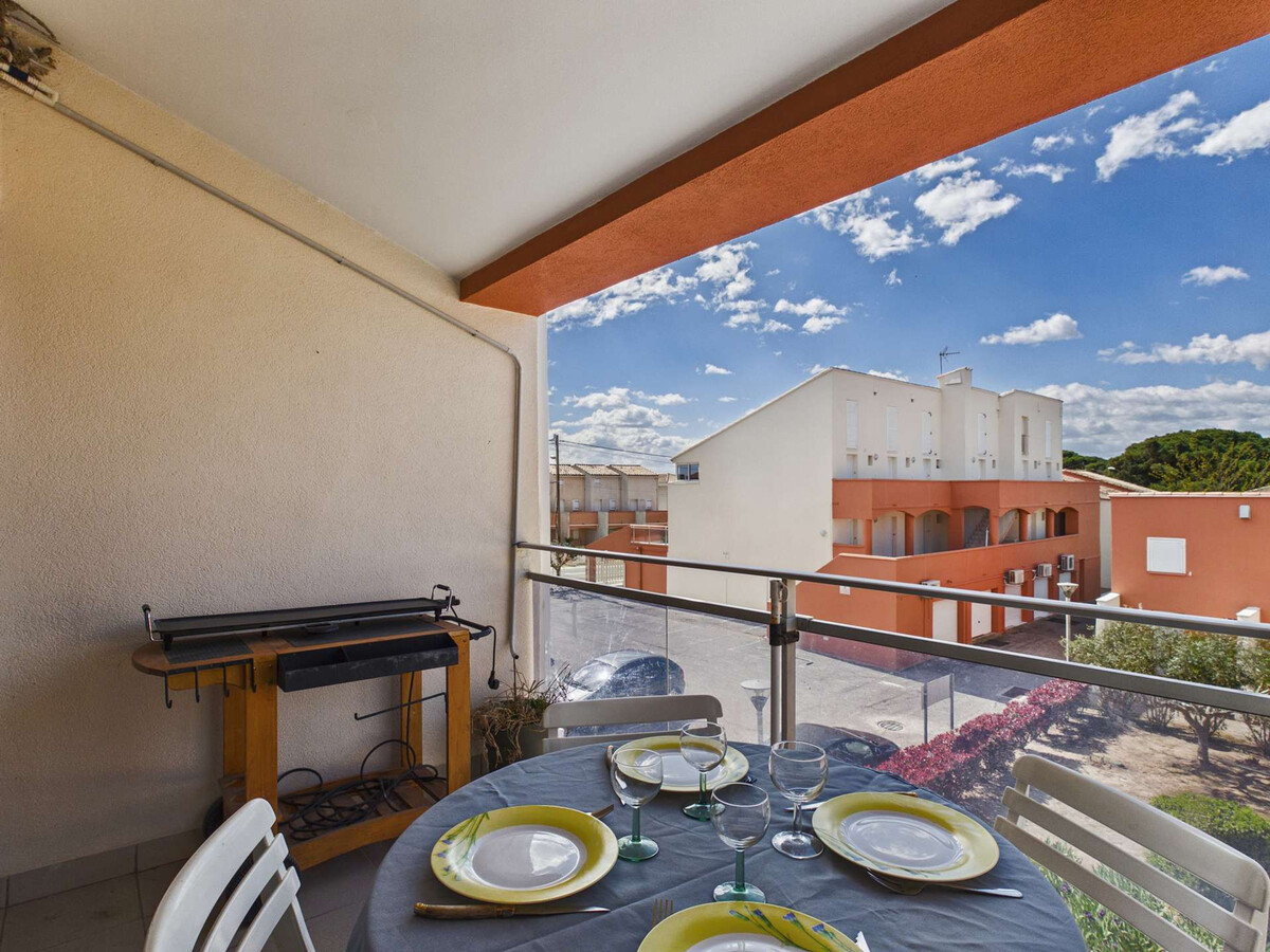 Appartement 2 pièces climatisé 160 m plage, terrasse - Photo 2