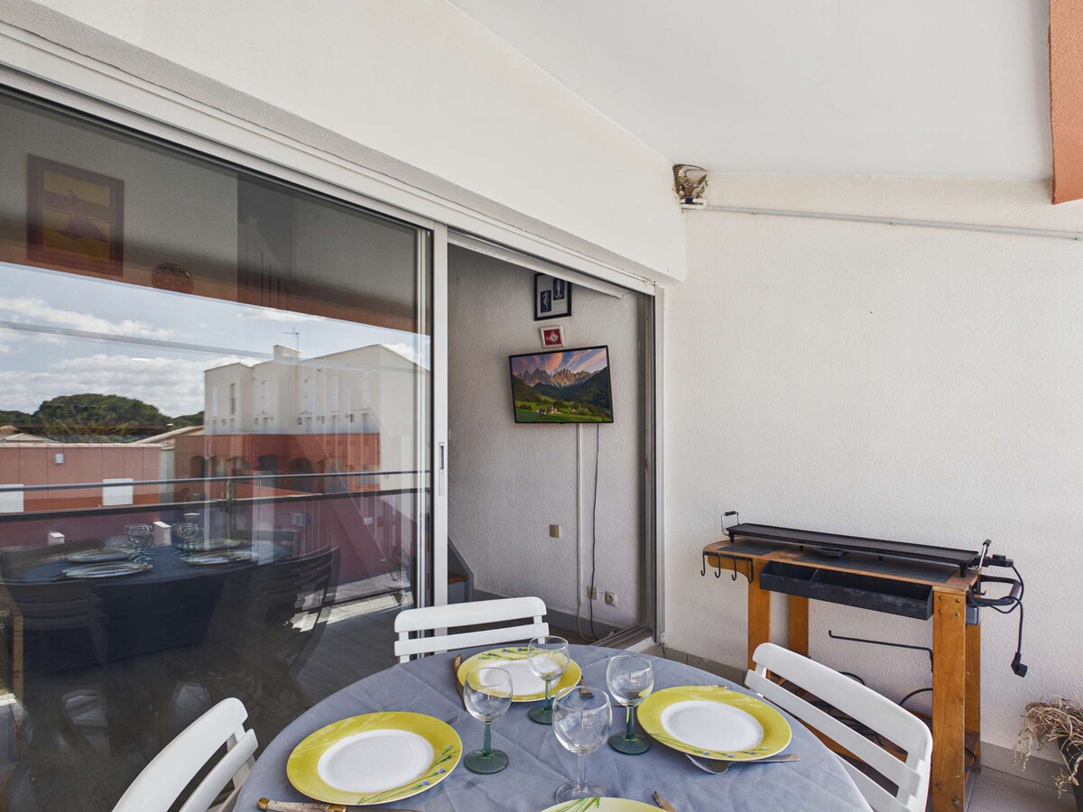 Appartement 2 pièces climatisé 160 m plage, terrasse - Photo 3