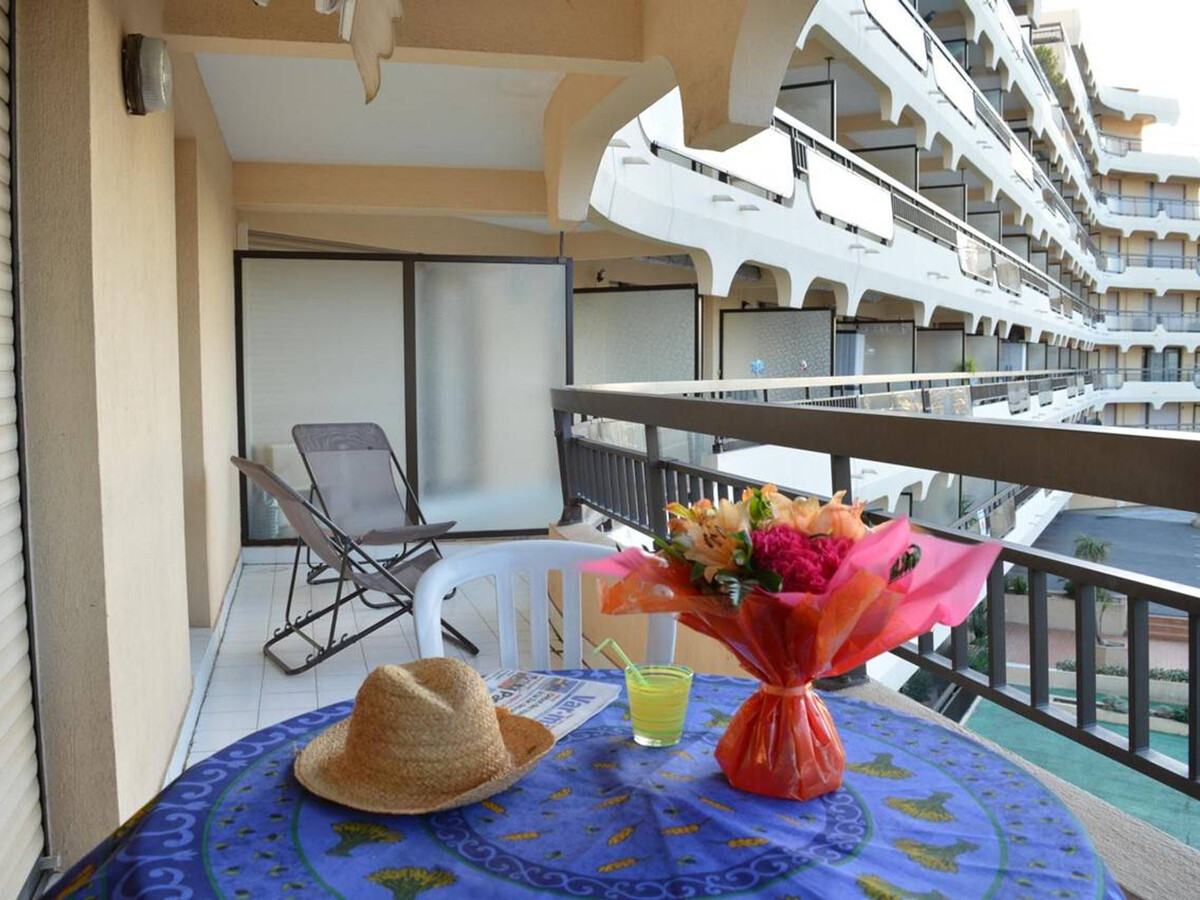Appartement 2P à 200m de la plage, terrasse et salon de jardin - Photo 1