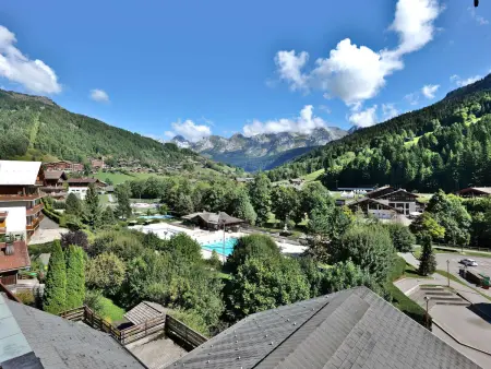 Location appartement à Le Grand Bornand, Charmant 2 pièces + mezzanine, 42m², 4 pers, balcon sud, proche commerces et ski bus au Grand-Bornand