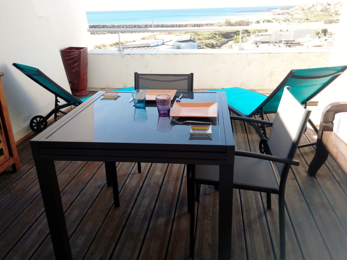 Duplex climatisé 2 personnes, parking privé à Agde - Photo 8