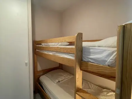 Appartement spacieux pour 6 avec terrasse, parking et animaux admis : photo 8