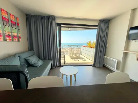 Appartement 56m² front de mer, piscine chauffée, parking : photo 11