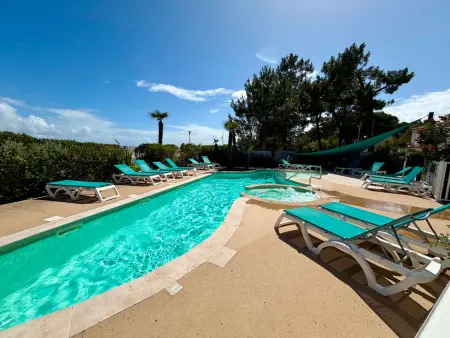 Appartement 56m² front de mer, piscine chauffée, parking : photo 29