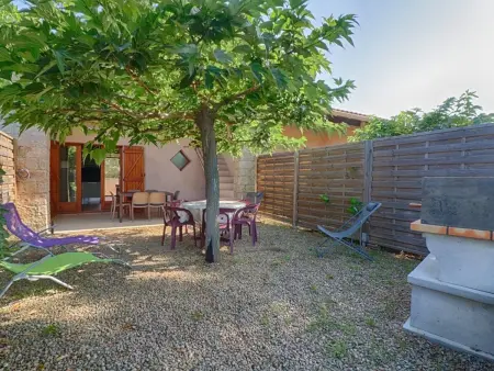 Location appartement à Calcatoggio, Appartement T3 avec jardin, à 5 min de la plage, jusquà 6 personnes, Calcatoggio