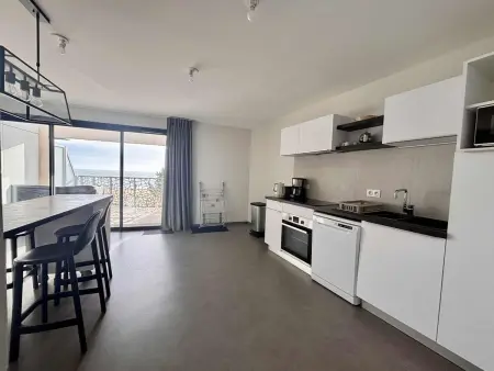 Appart 40m² front de mer, balcon, piscine chauffée : photo 7