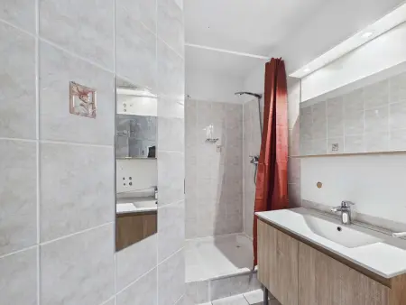 Appartement 2 pièces lumineux, 50m plage, ascenseur : photo 13