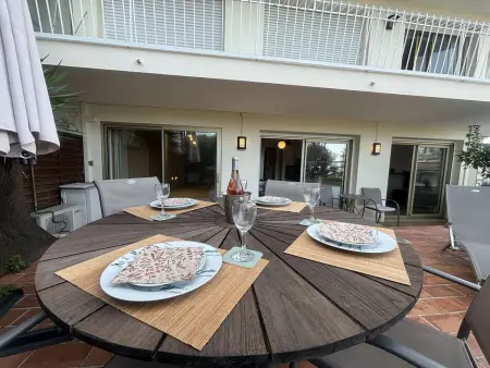 T2 climatisé avec terrasse, centre Antibes, port Vauban : photo 11