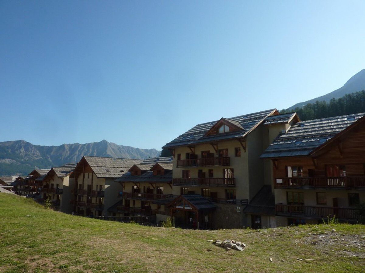 Grand appartement 8 personnes aux Orres, piscine chauffée incluse - Photo 9