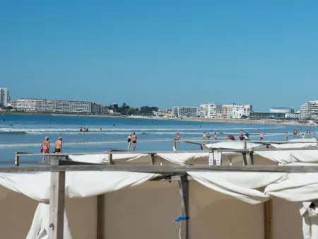 Appartement T2 face plage avec balcon, cuisine équipée et TV - Photo 13