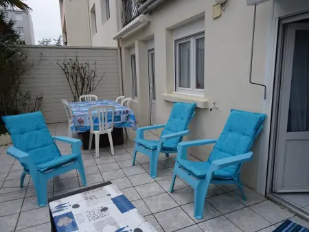 Location appartement à Les Sables d'Olonne, Rez-de-Jardin T3/4 avec Jardin, Parking Privé - Proche Plage et Centre-ville