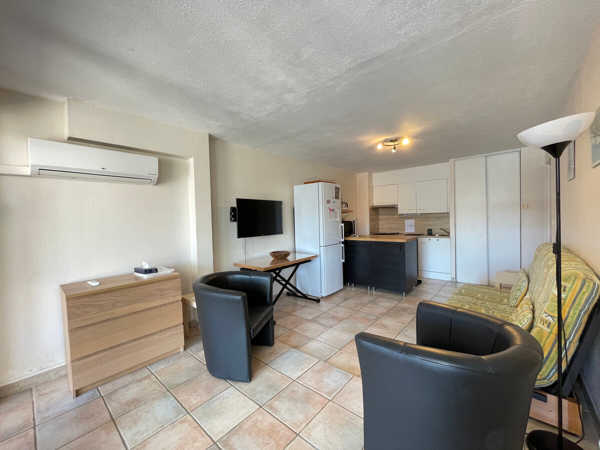 Appartement 2 pièces, véranda 24 m², vue marina à Sète - Photo 10