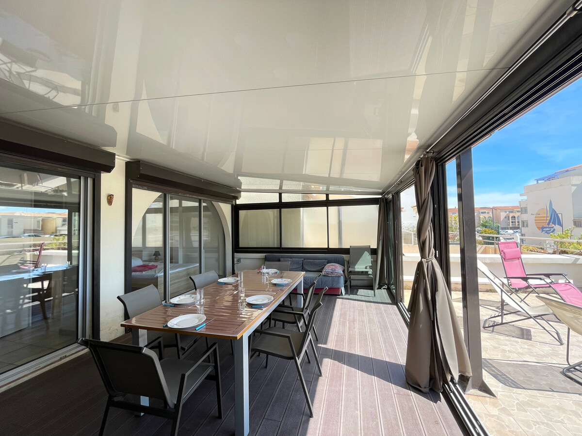 Appartement 2 pièces, véranda 24 m², vue marina à Sète - Photo 11
