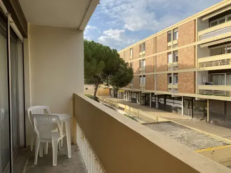 Studio face aux Thermes avec balcon, Balaruc-les-Bains : photo 10