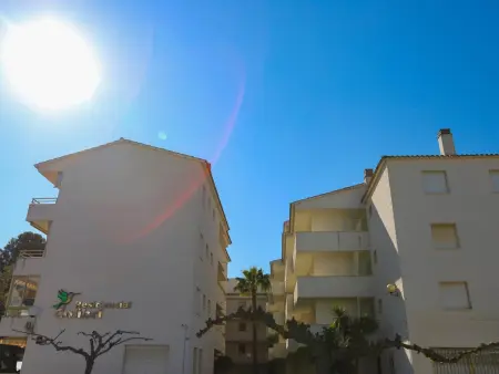 Appartement Vilafortuny avec terrasse vue mer et piscine : photo 3