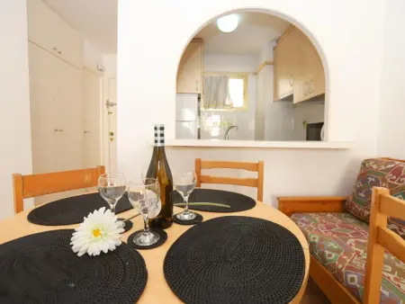 Appartement Vilafortuny avec terrasse vue mer et piscine : photo 4