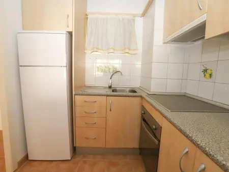 Appartement Vilafortuny avec terrasse vue mer et piscine : photo 9