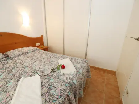 Appartement Vilafortuny avec terrasse vue mer et piscine : photo 12