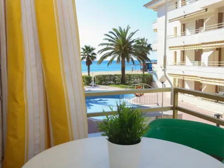 Appartement Vilafortuny avec terrasse vue mer et piscine : photo 15