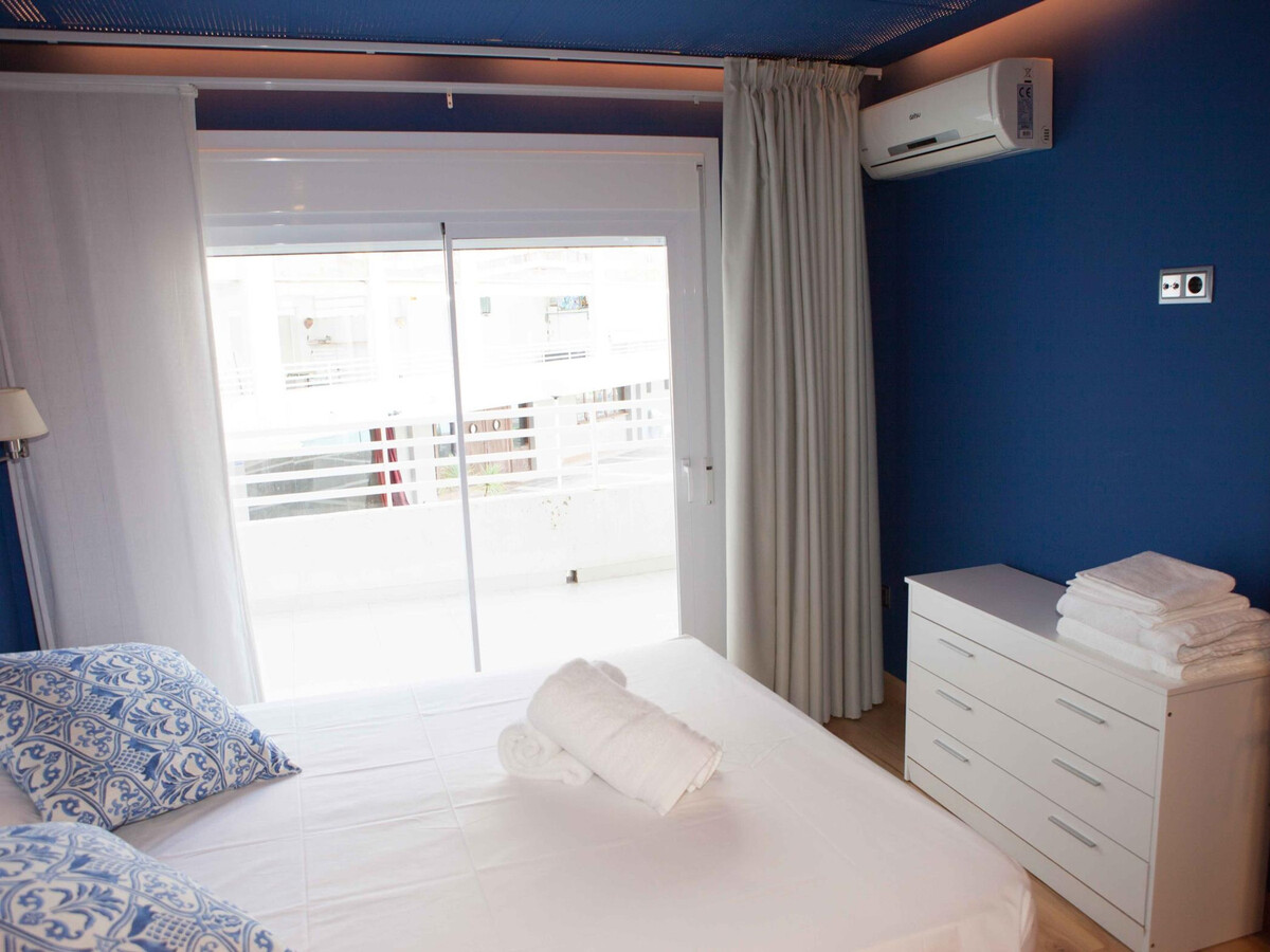 Appartement moderne 500m plage, piscine à Salou - Photo 2