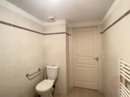F2 climatisé 41 m² avec terrasse à Lamalou-les-Bains : photo 13