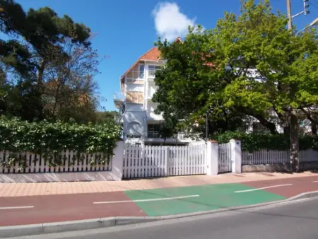 T2 front de mer avec balcon vue, parking, Arcachon : photo 6