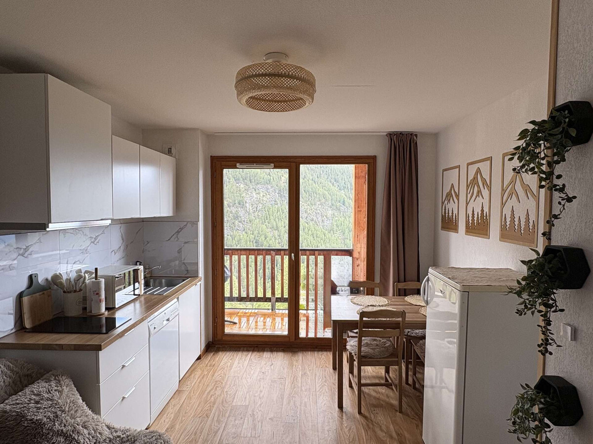 Appartement 4 pers Les Orres, piscine chauffée et balcon Sud - Photo 1