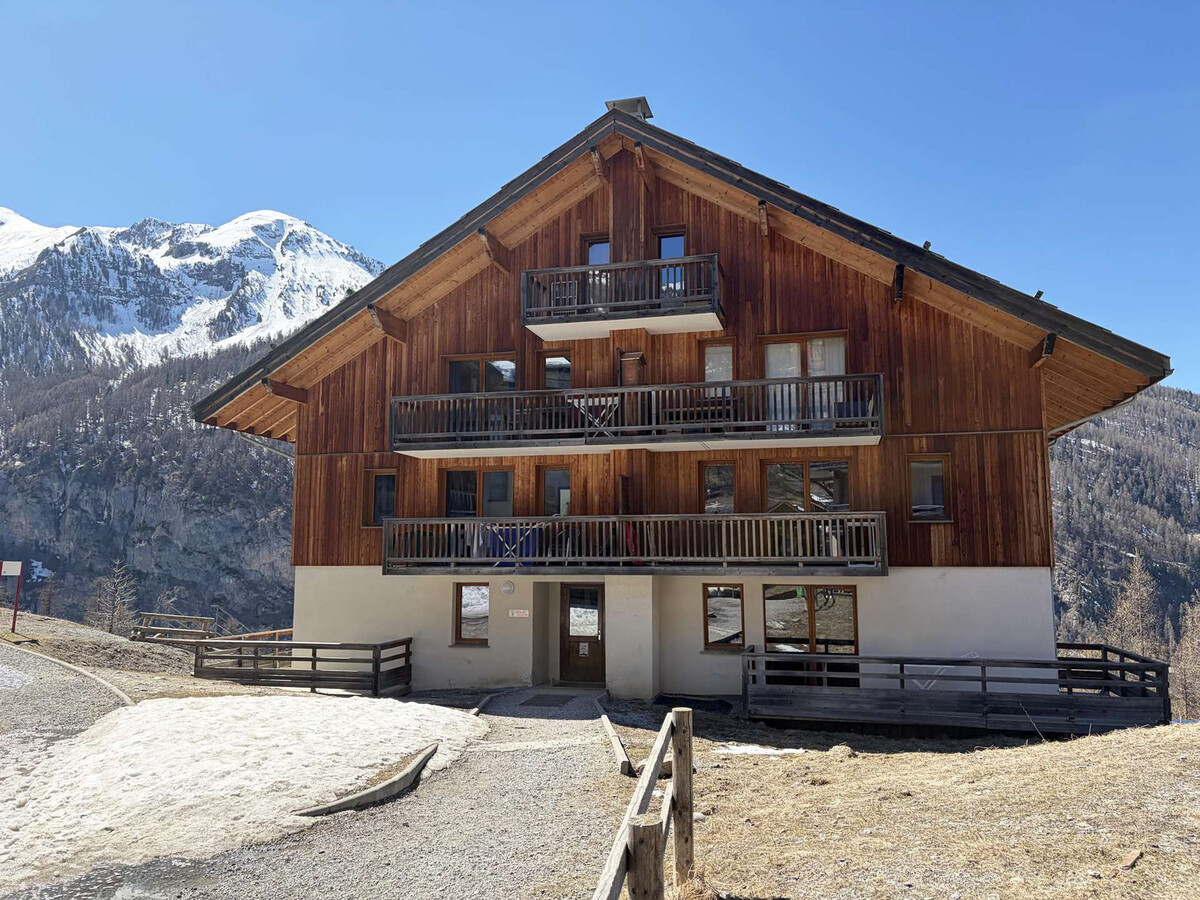 Appartement 4 pers Les Orres, piscine chauffée et balcon Sud - Photo 10
