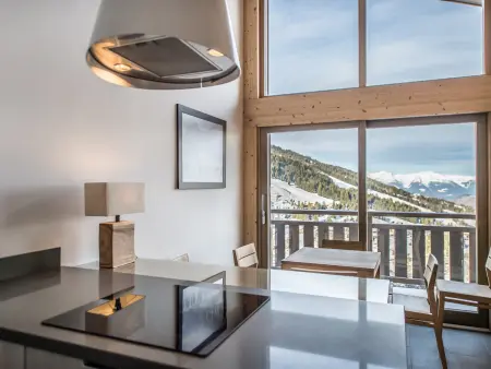 Duplex de charme 4 chambres avec Wifi et parking à Courchevel Moriond : photo 4