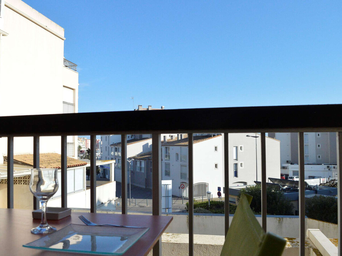 Appartement avec terrasse au Cap d'Agde, près du port - Photo 13