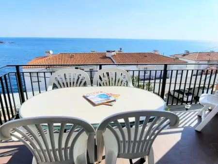 Location appartement à Llançà, Appartement familial 2 chambres avec terrasse vue mer et parking à Llançà
