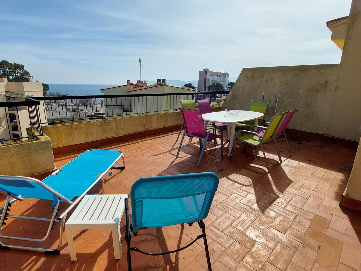 Attique avec terrasse face à la mer à Llançà - Photo 1
