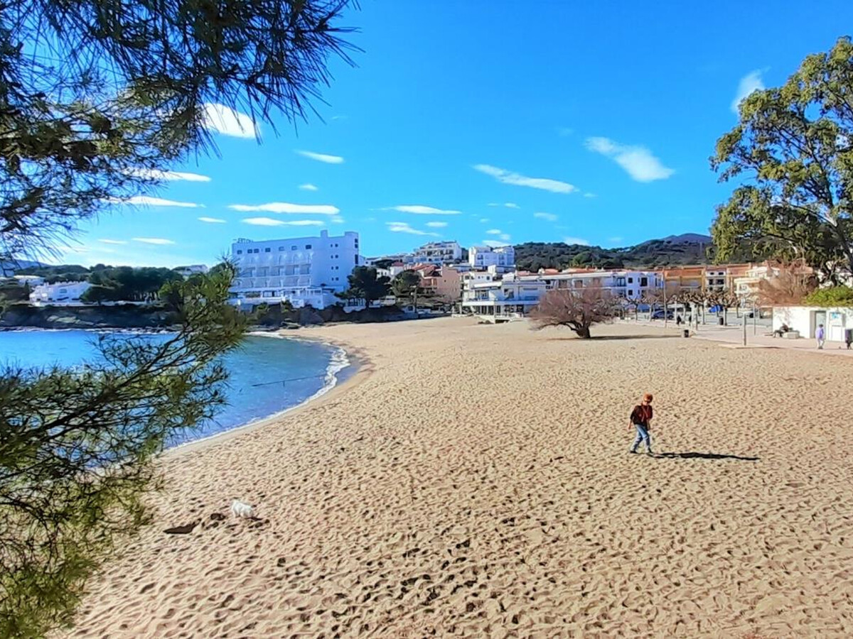Attique avec terrasse face à la mer à Llançà - Photo 24