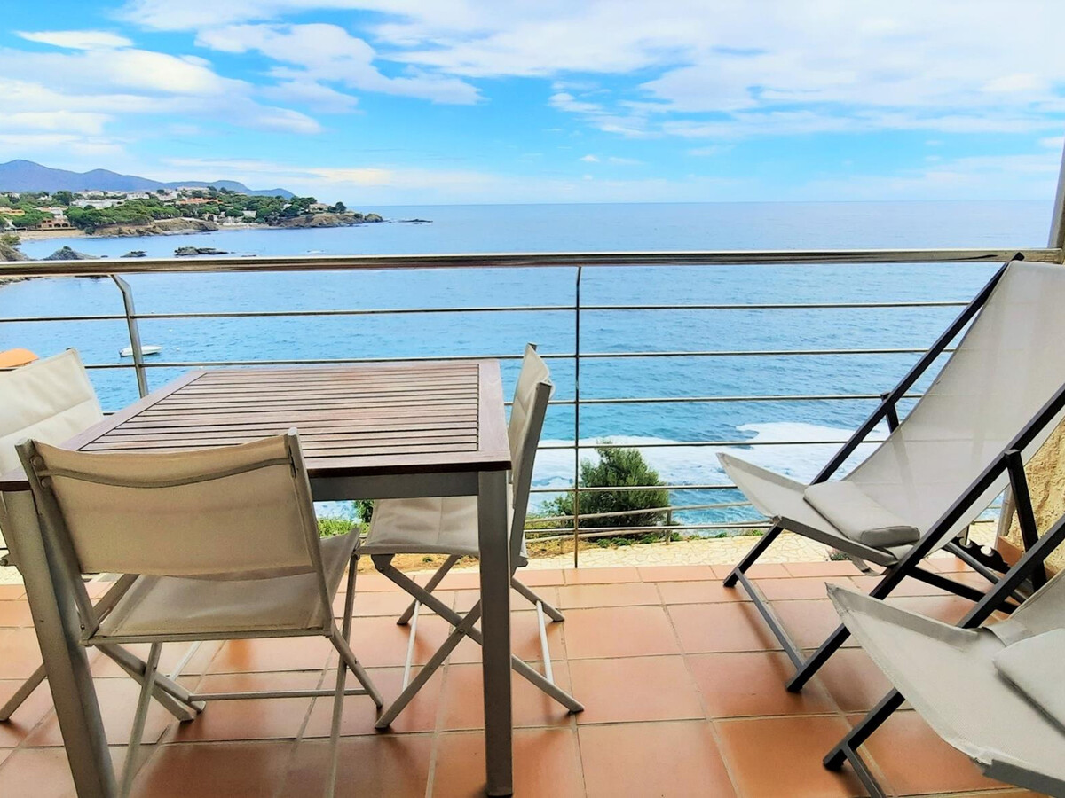 Appartement 2 chambres vue mer à Llançà, terrasse et parking - Photo 3