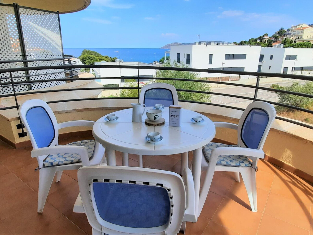 Appartement moderne Tonyines, 2 chambres, parking, vue mer - Photo 1
