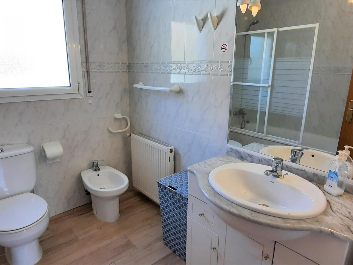 Appartement 3 chambres à Llançà, piscine privée et terrasse mer - Photo 15
