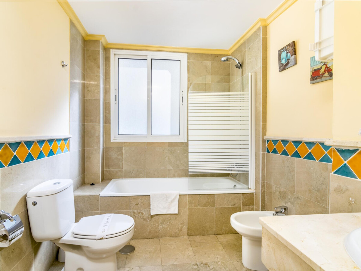 Appartement 6 pers. Marbella, bord de mer, 2 piscines - Photo 15