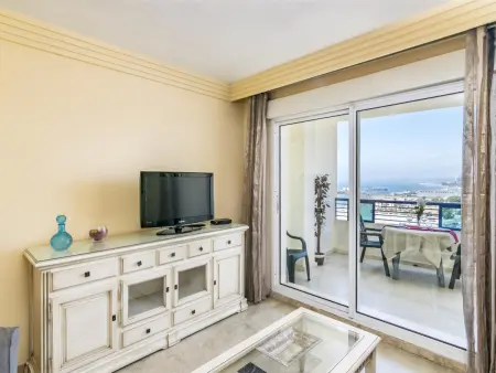 Location appartement à Marbella, Appartement en bord de mer avec piscine, WIFI et climatisation à Marbella