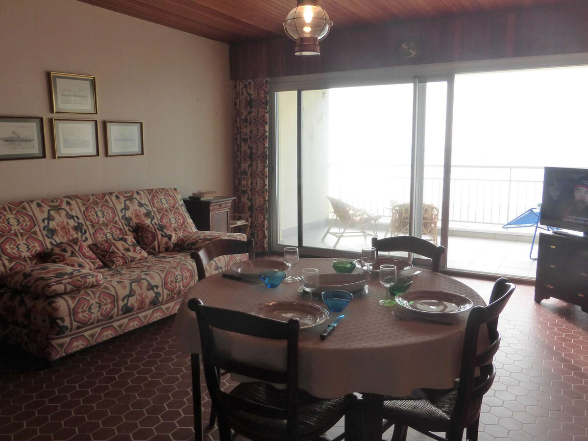 Studio cabine 4 pers avec balcon vue mer à Saint-Gilles-Croix-de-Vie - Photo 3