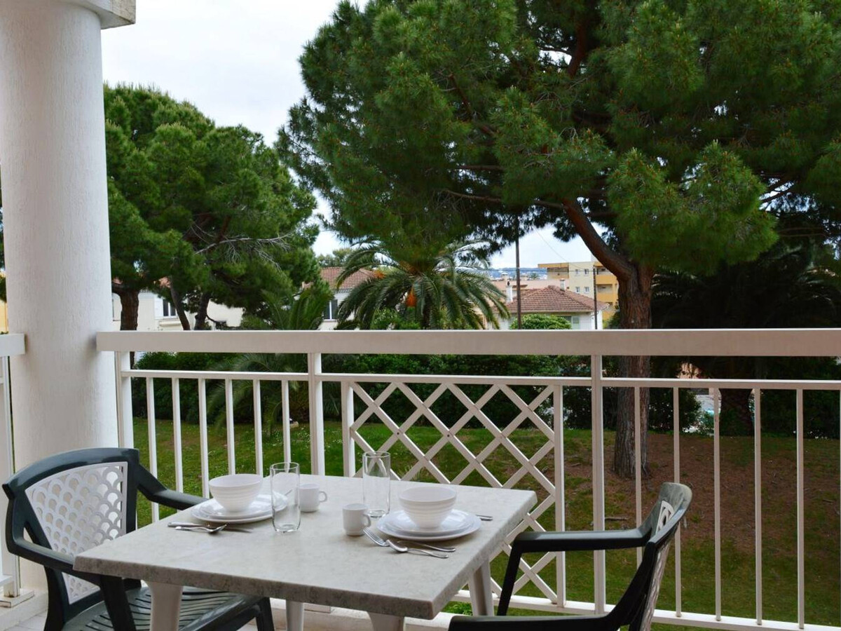 T2 à 400m de la plage avec piscine et parking - Golfe-Juan - Photo 13