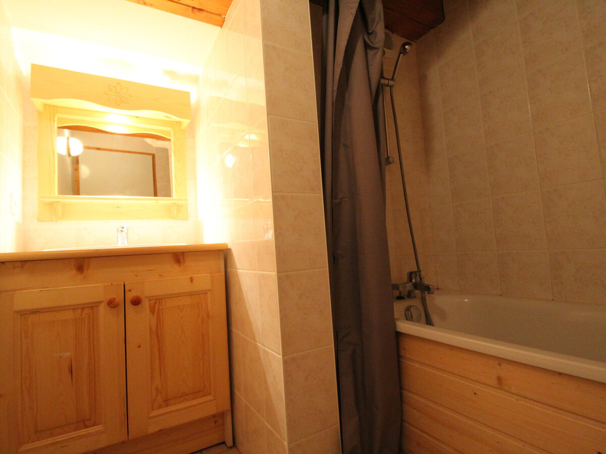 Appartement 7 pers. Val Cenis, balcon sud, proche pistes - Photo 9