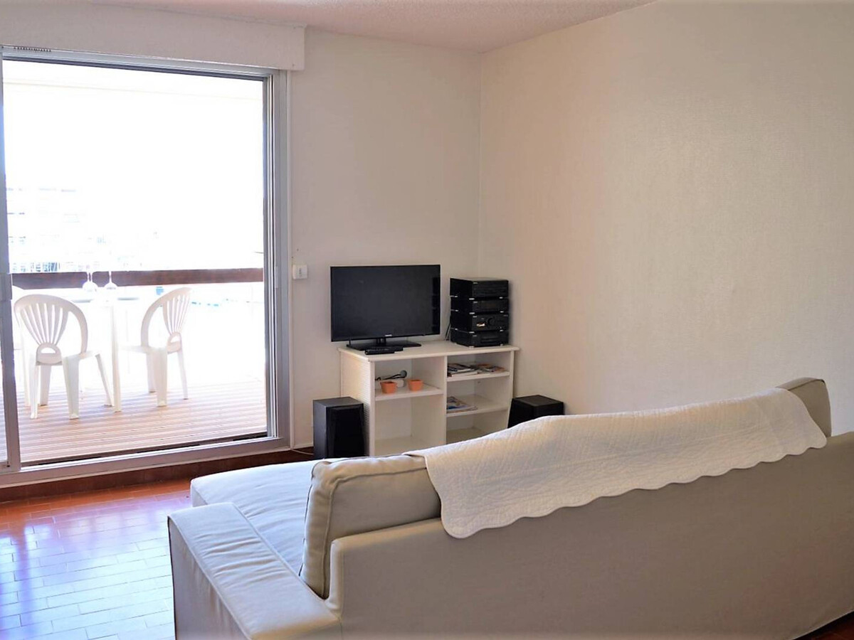 Appartement 3 pièces face au quai, piscine et garage - Photo 4