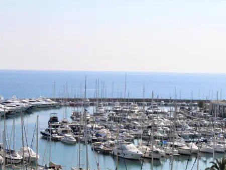 Studio climatisé terrasse vue mer à Villeneuve-Loubet : photo 11