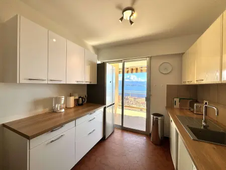 Appartement 2 chambres, parking, terrasse à Ajaccio - Photo 8