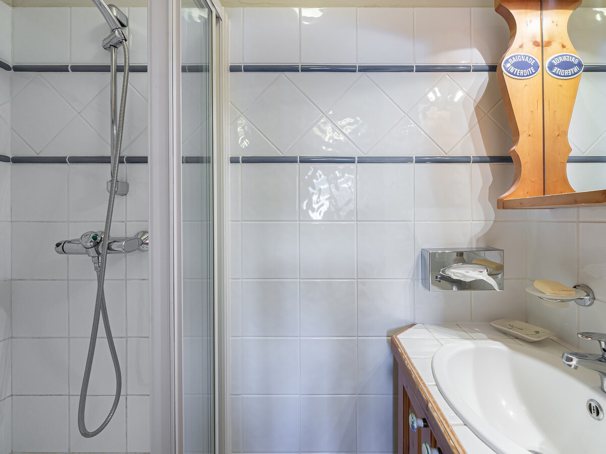 Appartement 4 pers à 150m des pistes, piscine incluse - Photo 10