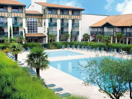 Location appartement à Moliets et Maa, Appartement T2 avec Terrasse, Piscine, Parking et Accueil Chaleureux à Moliets