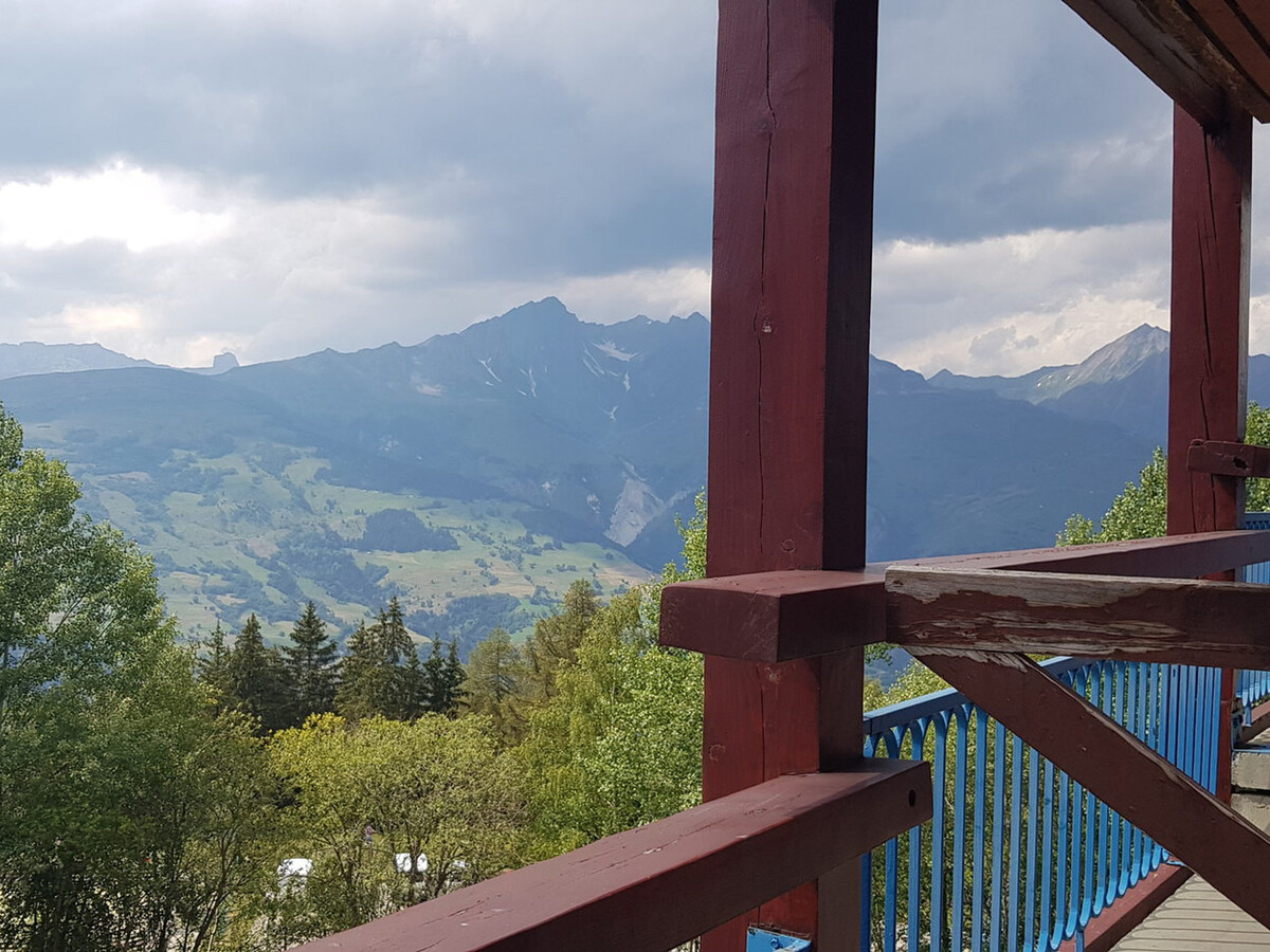 Studio 5 pers balcon Sud-Ouest, vue montagnes, Arc 1800 - Photo 4